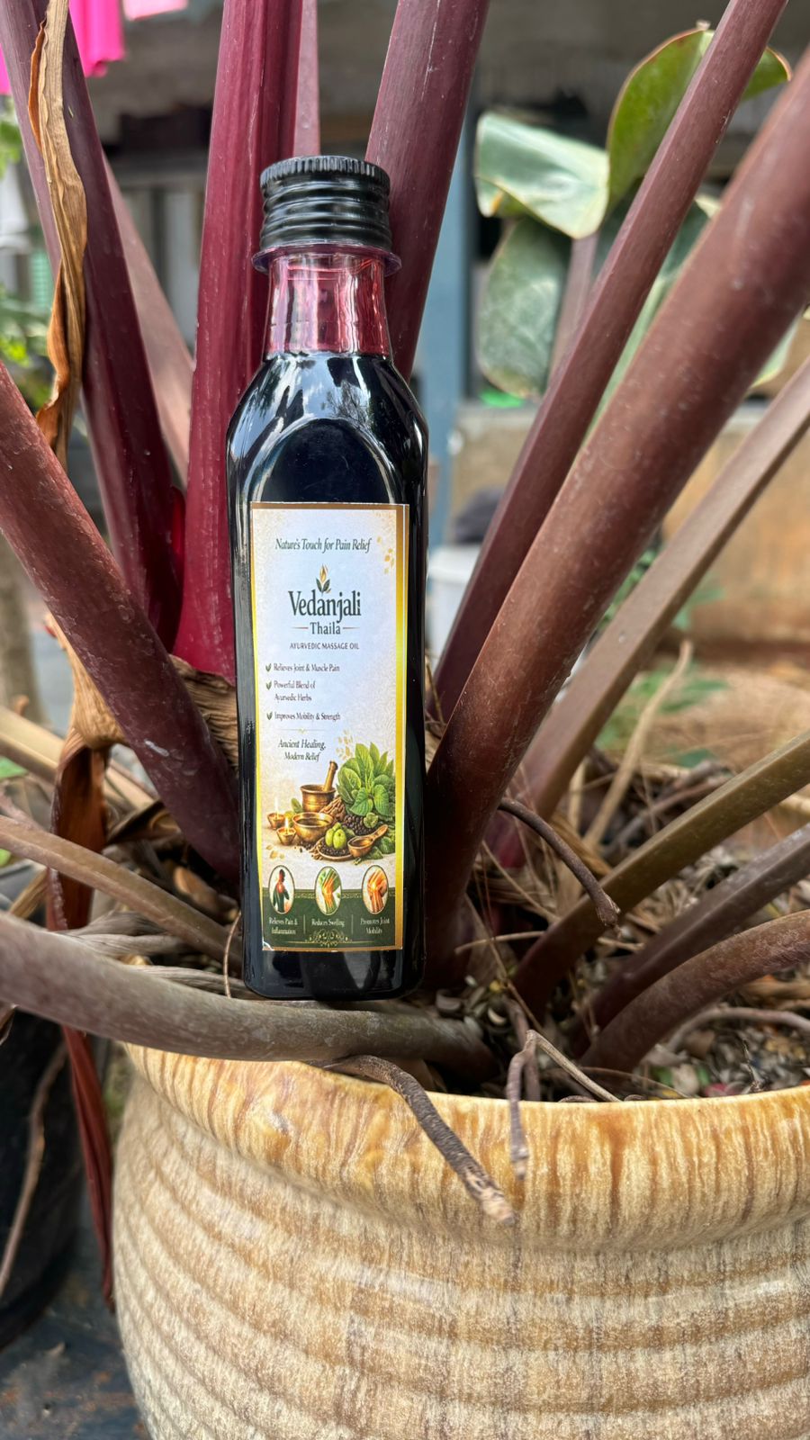 Vedanjali Thaila - Ayurvedic Massage Oil for Natural Pain Relief